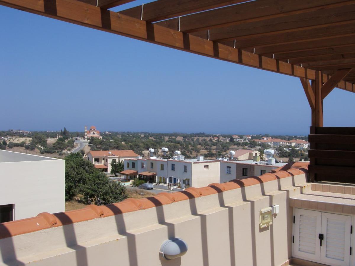 Panoramic Village Apartment