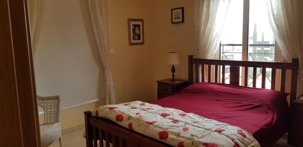 Panoramic Village Apartment